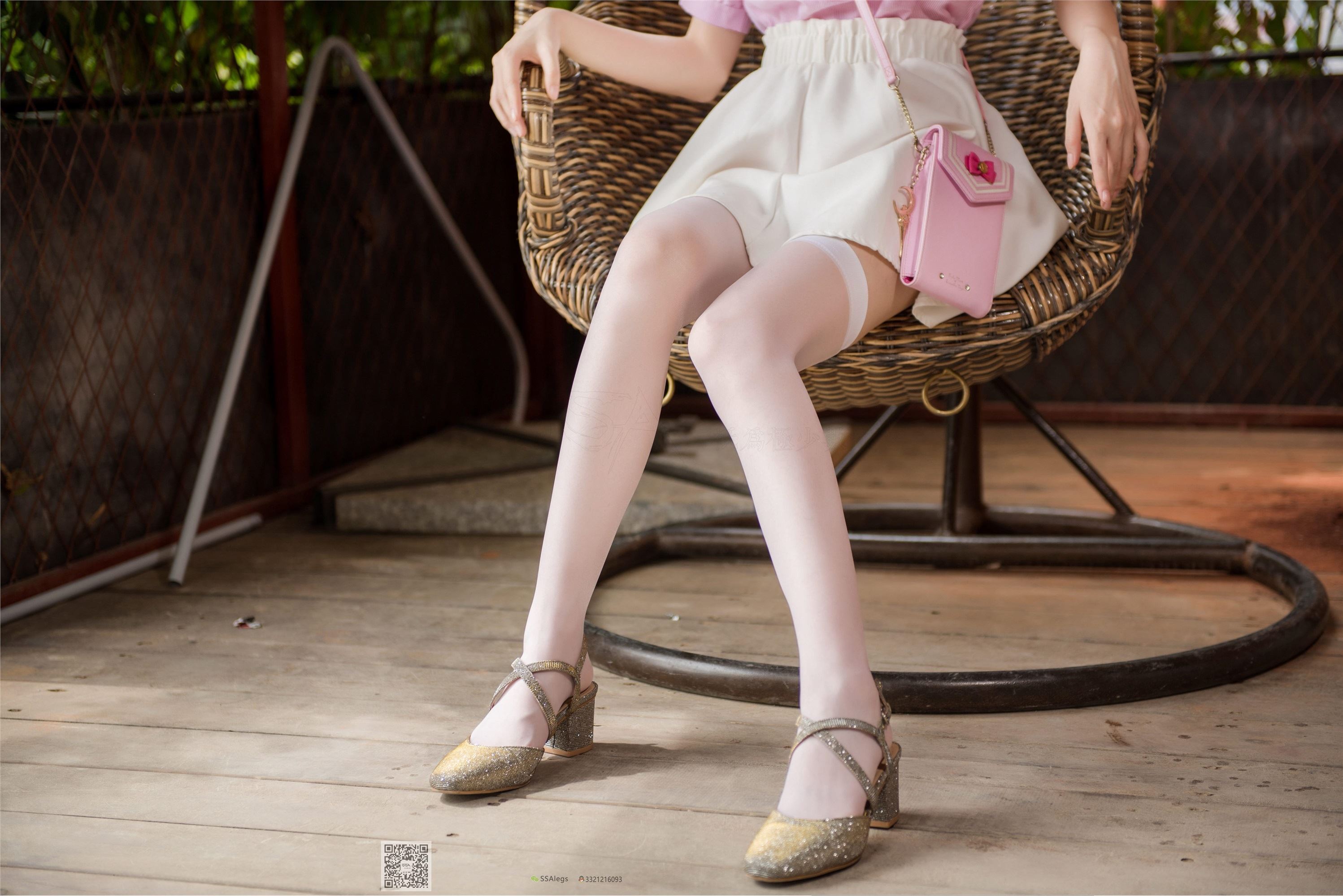 SSA丝社 NO.009 小琪琪 超薄5D长筒袜街拍